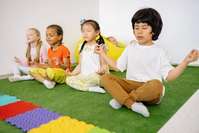 manfaat yoga untuk anak