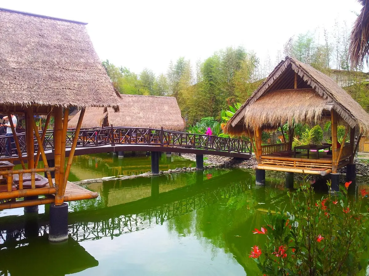 rekomendasi restoran keluarga di jabodetabek yang nyaman namun seru